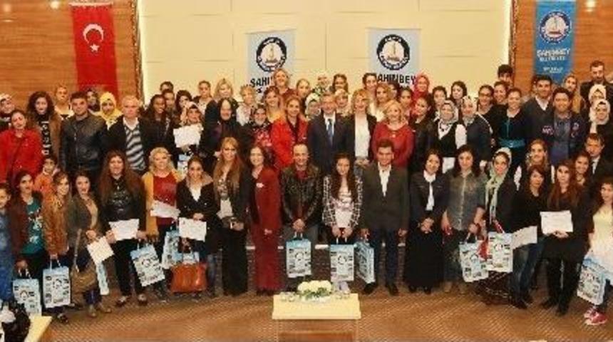 146 Kursiyere Sertifikaları Verildi