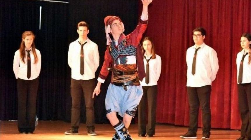 Aliağa&rsquo;da İstiklal Marşı&rsquo;nın Kabul&uuml; Ve Mehmet Akif Ersoy Anıldı