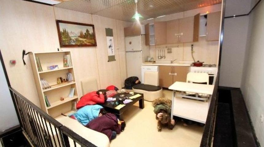 Sismoloji Merkezinde Her G&uuml;n 12 Farklı Deprem Yaşanıyor