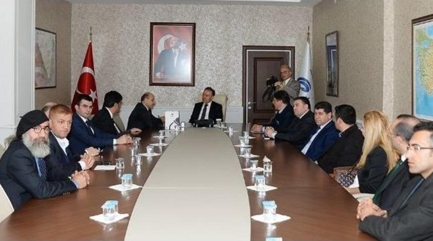 Vali Altıparmak; &rdquo;k&uuml;lt&uuml;rlerin Yaşatılması, Korunması &Ouml;nemli&rdquo;