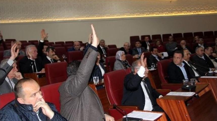 Yalova Belediye Meclisi&rsquo;nde "kilise" Gerginliği