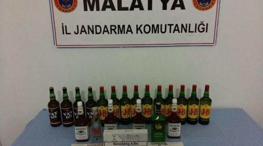 Turşu Tenekelerinin İ&ccedil;inden Ka&ccedil;ak Sigara &Ccedil;ıktı