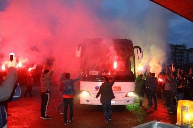 Beşiktaş Rize’de Coşkuyla Karşılandı