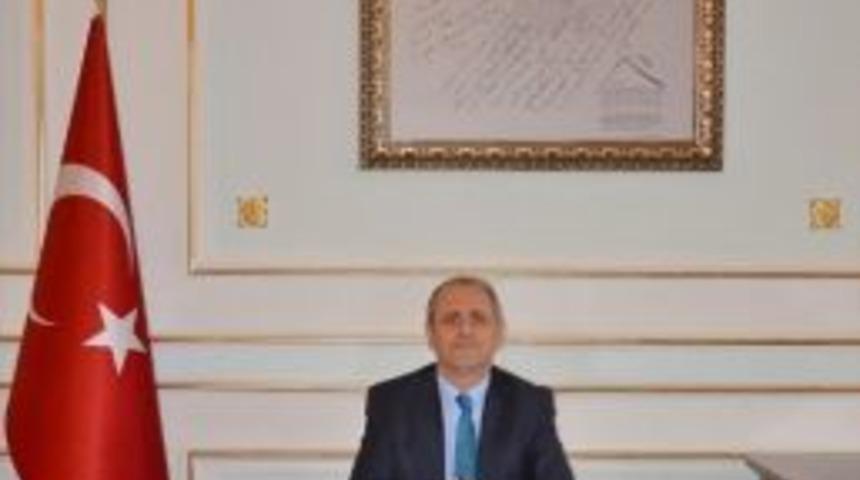 Vali Salihoğlu&rsquo;ndan Tıp Bayramı Mesajı