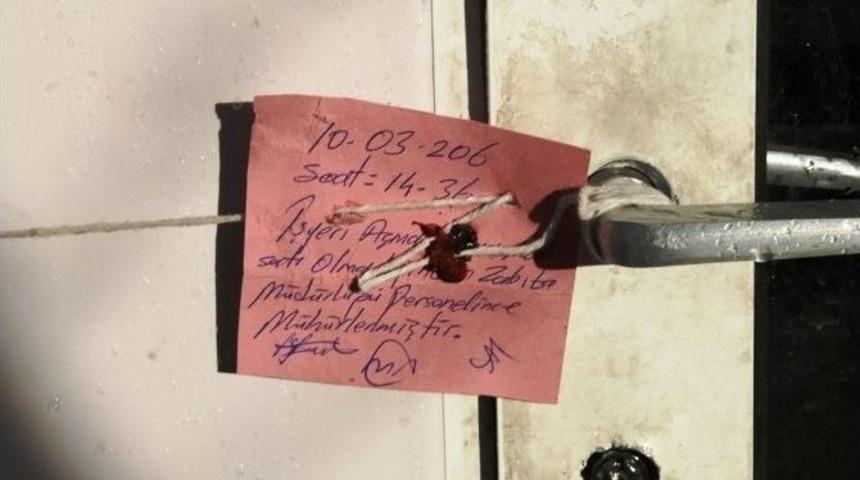 İzmir&rsquo;de Bir Garip Tuvalet Tartışması