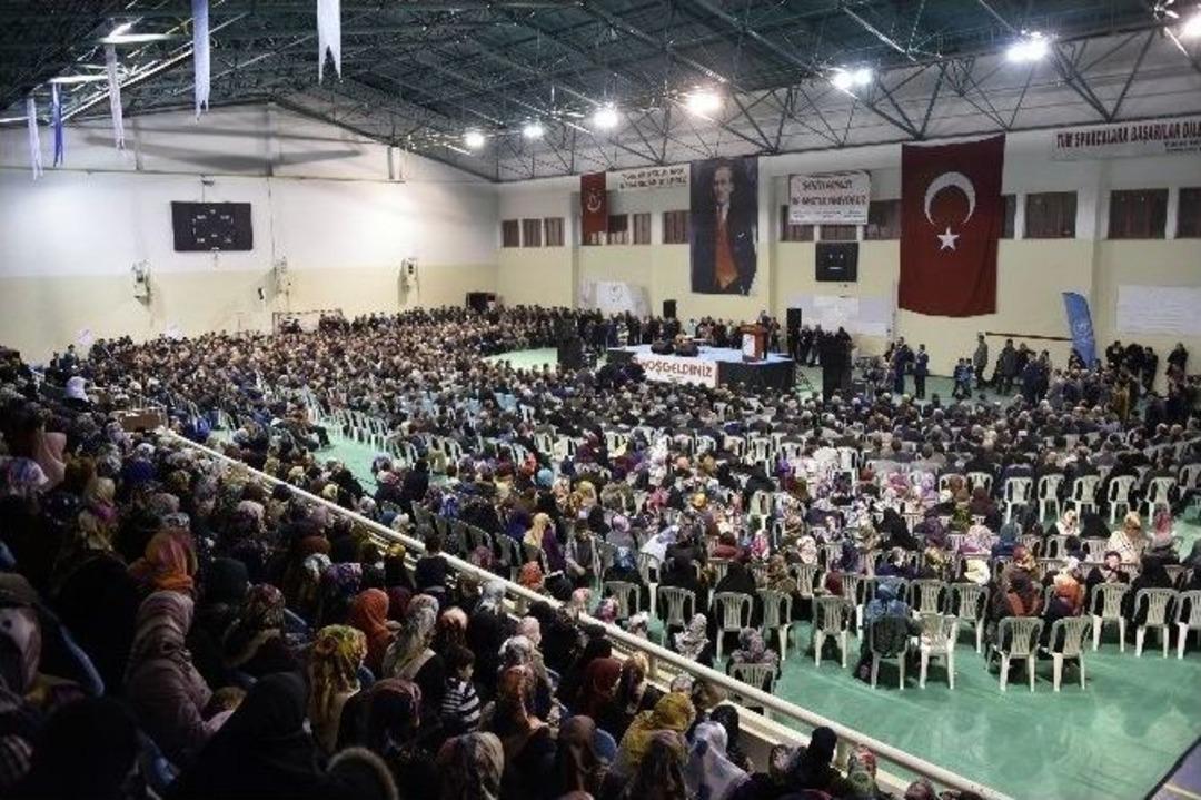 G&uuml;m&uuml;şhane&rsquo;de Şehitler Ve Mehmet Akif Ersoy İ&ccedil;in Kur&rsquo;an Ziyafeti Yapıldı