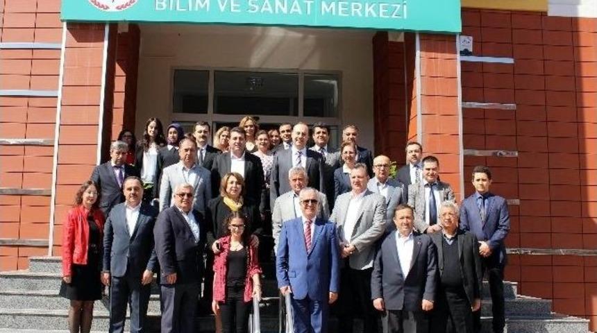 Bilim Ve Sanat Merkezi Projelerini Tanıttı