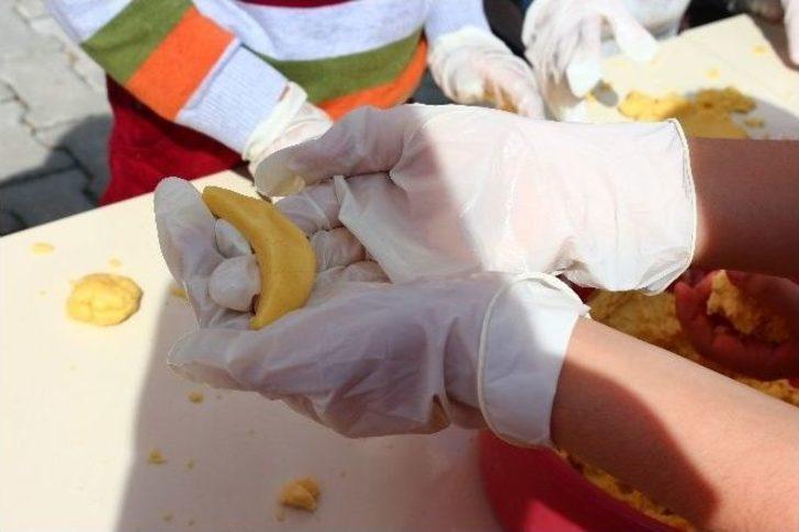 Minik Ellerden Doğudaki Asker Ve Polislere Kurabiye G2