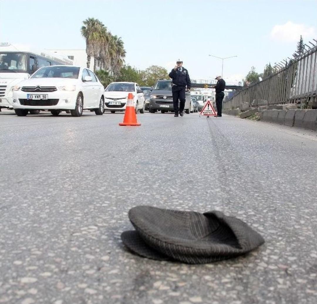 10 Metre Gerideki &Uuml;st Ge&ccedil;idi Kullanmayan Yaşlı Adam Kazada Hayatını Kaybetti