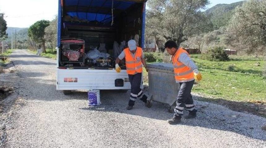 Menderes’te Çöp Konteynerlerine Bakım