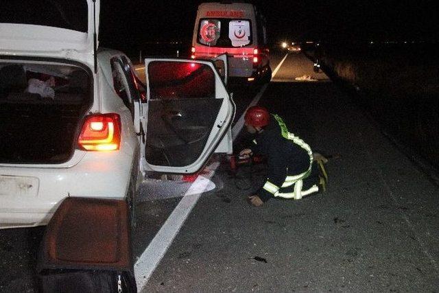 Polis Memuru Kazada Hayatını Kaybetti, Hemşire Eşi Ağır Yaralandı