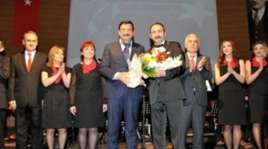 Ke&ccedil;i&ouml;ren&rsquo;de &Ccedil;anakkale T&uuml;rk&uuml;leri Gecesi