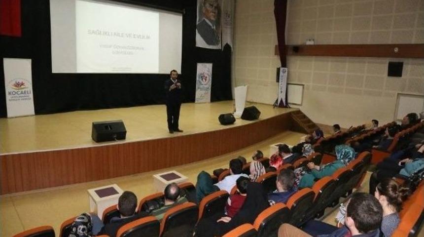 Aile Okulu Eğitimleri Devam Ediyor