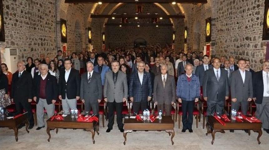 &lsquo;&ccedil;anakkale&rsquo;yi Destanlaştıran Ruh&rsquo; Konferansı D&uuml;zenlendi