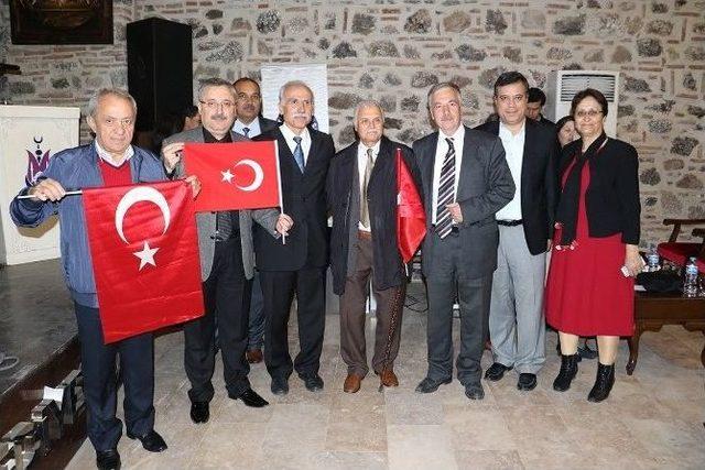 ‘çanakkale’yi Destanlaştıran Ruh’ Konferansı Düzenlendi