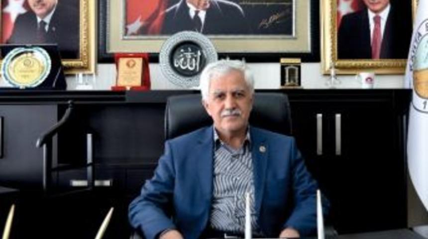 Kahta Belediyesi&rsquo;nden Ygs&rsquo;ye Girecek &Ouml;ğrencilere &Uuml;cretsiz Ulaşım