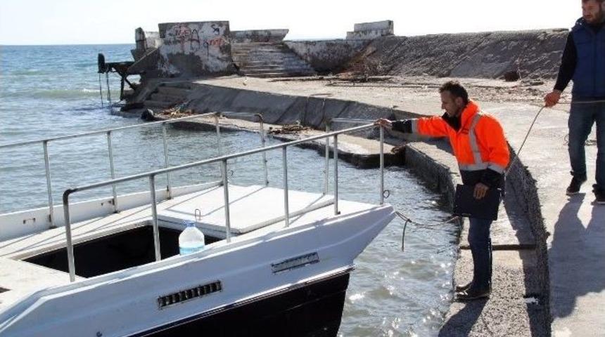 Didim&rsquo;de İsimsiz Ve Sahipsiz Tekneler Kaldırılıyor