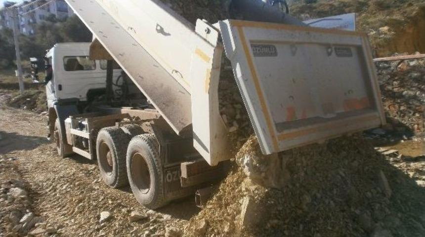 İzmit&rsquo;in Mahalleri Elden Ge&ccedil;iriliyor