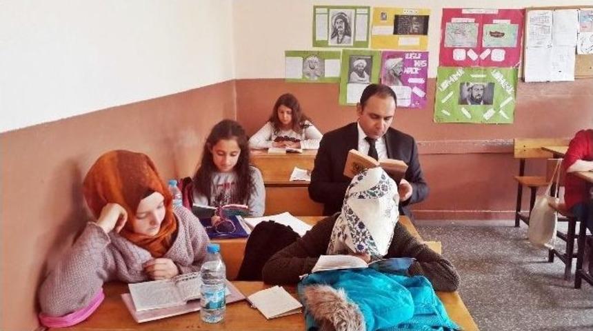 Mihalı&ccedil;&ccedil;ık Okuyor