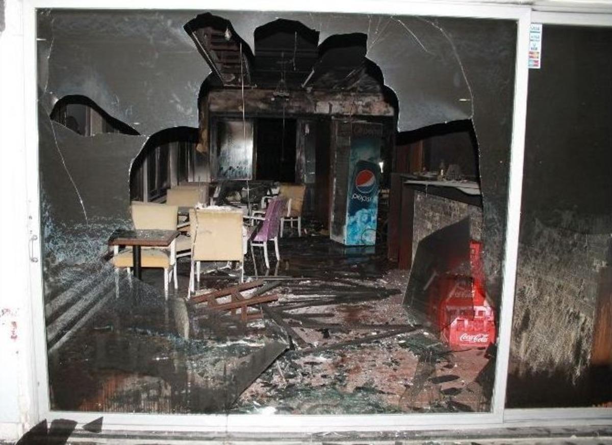 Manavgat&rsquo;ta Bar Yangını