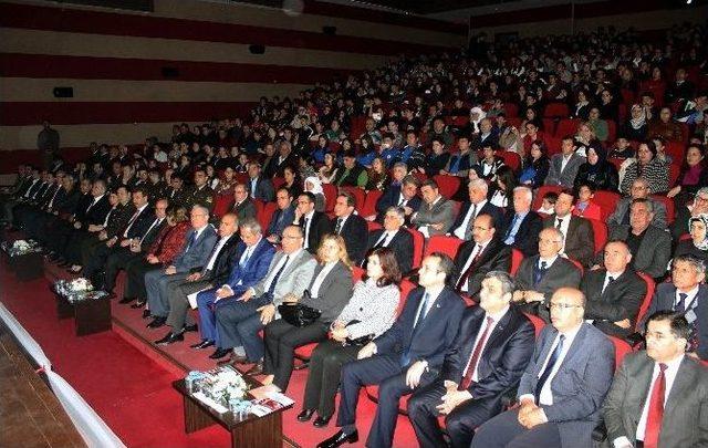 İstiklal Marşı&rsquo;nın Kabul&uuml;n&uuml;n 95. Yılı Kutlandı 1