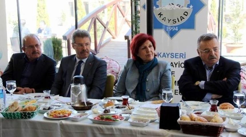 Kayseri Pancar Ekicileri Kooperatifi Y&ouml;netim Kurulu Başkanı H&uuml;seyin Akay: