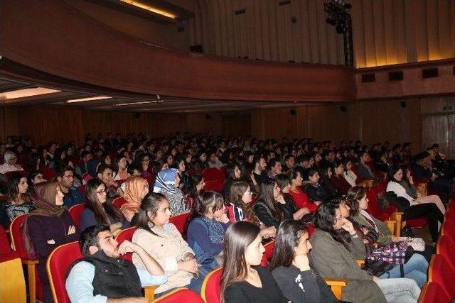 B&uuml;y&uuml;kşehir&rsquo;den, Ygs&rsquo;ye Girecek &Ouml;ğrencilere Motivasyon Semineri 2
