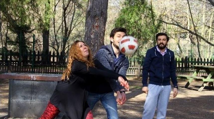 Ygs &Ouml;ncesi Piknikte Stres Attılar