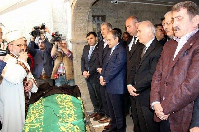 Başkan Togar&rsquo;ın Babası Toprağa Verildi 1