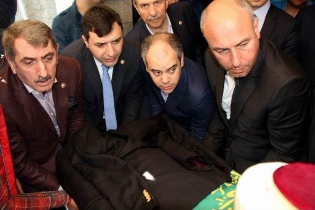 Başkan Togar&rsquo;ın Babası Toprağa Verildi 2