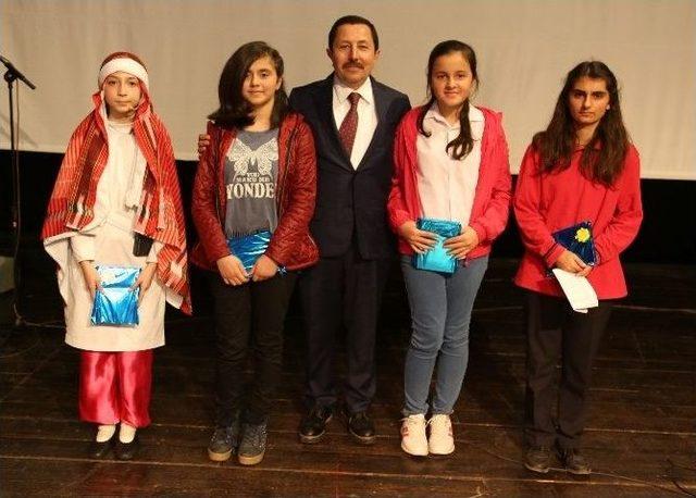 Mehmet Akif Ersoy Anıldı 1