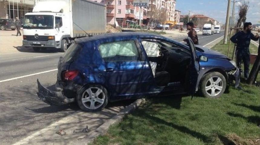 Polatlı&rsquo;da Trafik Kazası: 4 Yaralı