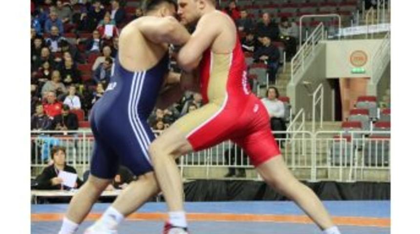 Rıza Kayaalp, Altın İçin Mindere Çıkıyor