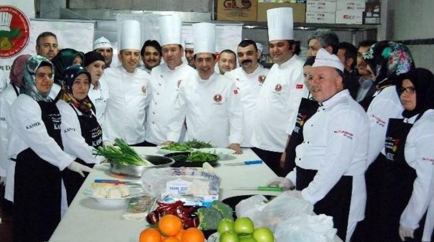 Özdemir: “yöresel Yemekleri Fast Food Yiyeceklerinin Önüne Geçireceğiz”