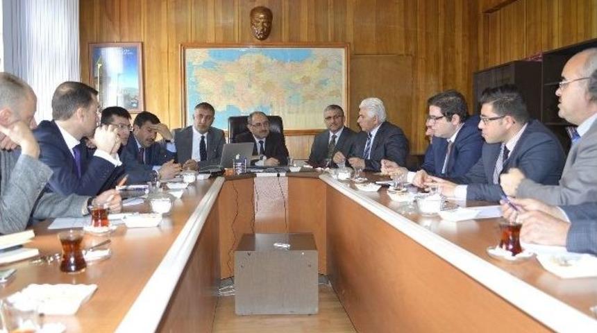 Dap İdaresi Başkanı Adnan Demir: &ldquo;gen&ccedil; N&uuml;fusu Tarımda Tutmanın Tek Yolu Kırsal Kalkınmadır&rdquo;