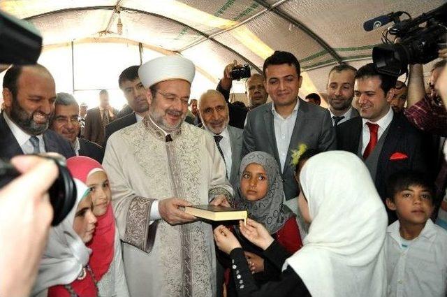 Diyanet İşleri Başkanı Görmez, Çadır Kentte Mültecilerle Bir Araya Geldi 1