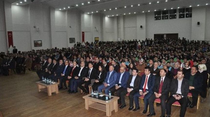 İstiklal Marşı&rsquo;nın Kabul&uuml; Ve Mehmet Akif Ersoy&rsquo;u Anma Programı D&uuml;zenlendi