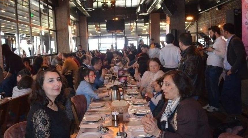 "kadına Şiddet M&uuml;nferit Değil, Sistematiktir"