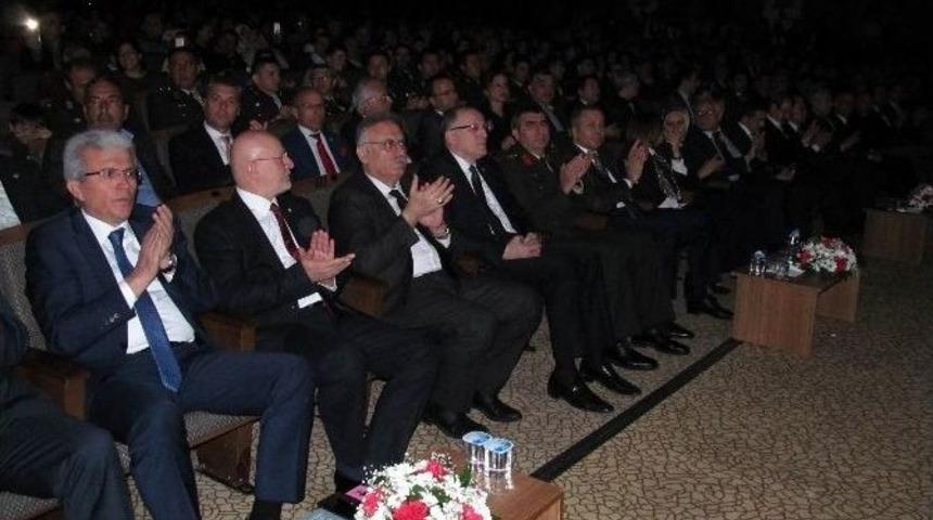 Şkm De İstiklal Marşının Kabul&uuml; Ve Mehmet Akifi Anma G&uuml;n&uuml;