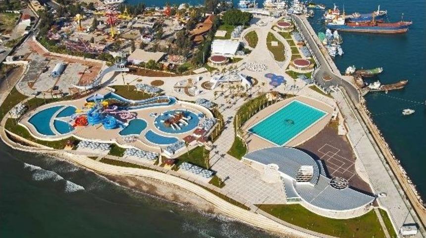 Mersin&rsquo;deki Deniz Park&rsquo;ın Yıkımına Su&ccedil; Duyurusu