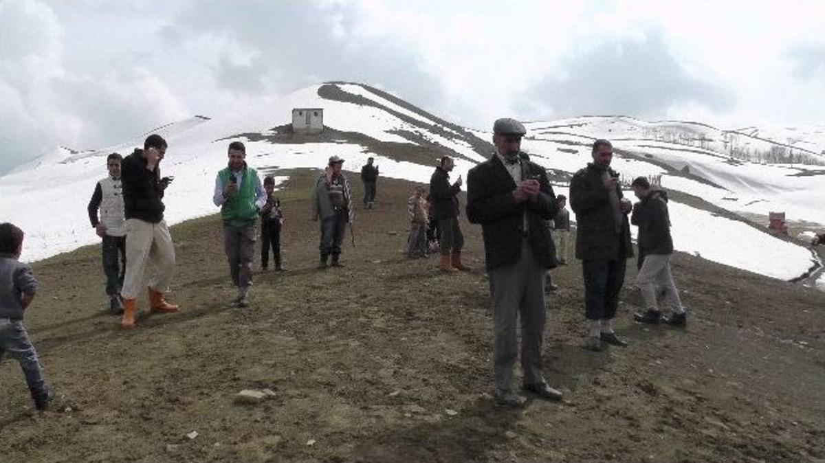 Bu K&ouml;yde Telefon &Ccedil;ekmiyor