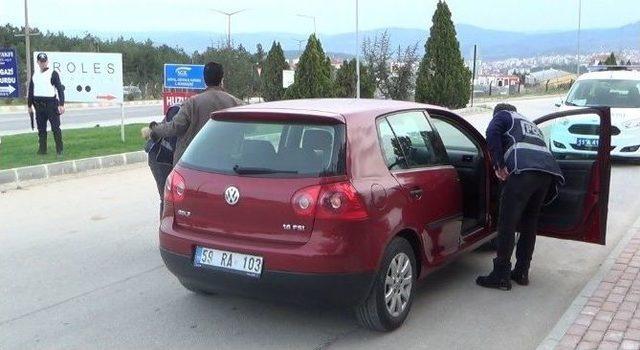 Bilecik’e Giriş Yapan Yabancı Plakalı Araçlar Arandı