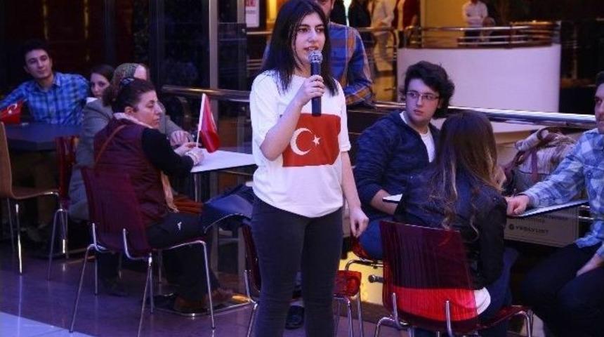 Avm, İstiklal Marşı İle Yankılandı