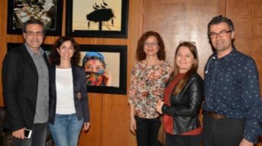 Adana&rsquo;da &ldquo;40 Hekim 40 Fotoğraf&rdquo; Sergisi