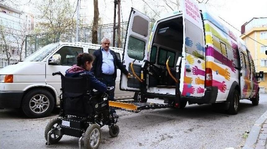 Ygs&rsquo;ye Giren Engelli &Ouml;ğrencilerin Ulaşımı &Ouml;zel Ara&ccedil;larla Sağlandı