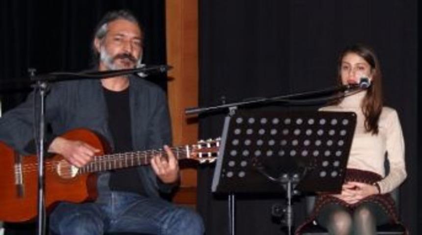 Şair Metin Altıok Şiirlerle Anıldı