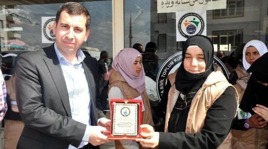 Şanlıurfa Stk Platformundan Kadın Meclisi&rsquo;ne Plaket