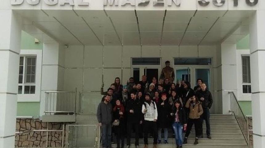 Misafirdiler Ev Sahibi Oldular