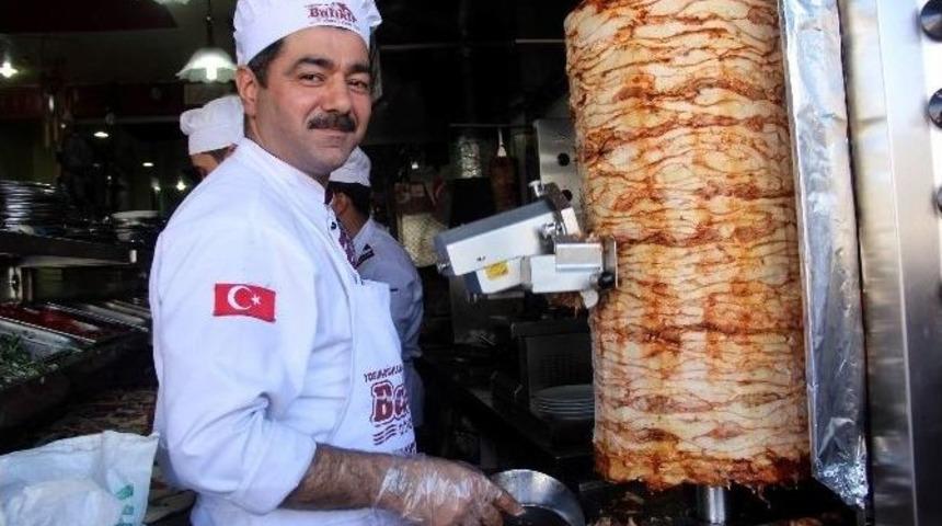 D&ouml;ner Kesme Makinesi D&ouml;ner Ustalarını Korkuttu