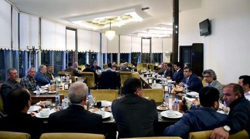 &Ouml;zel Halk Otob&uuml;s&uuml; Esnafları İle İstişare Toplantısı Yapıldı